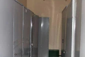 Административное здание банка, площадь 9130 кв. м, кадастровый номер 86:11:0102011:43, а также земельный участок площадь 9135 кв. м, з, кадастровый номер 86:11:0101008:81.
